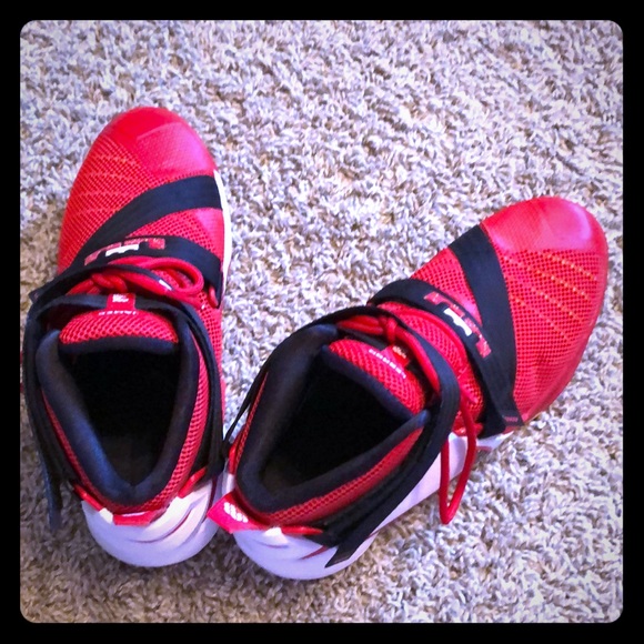 lebron shoes size 6.5